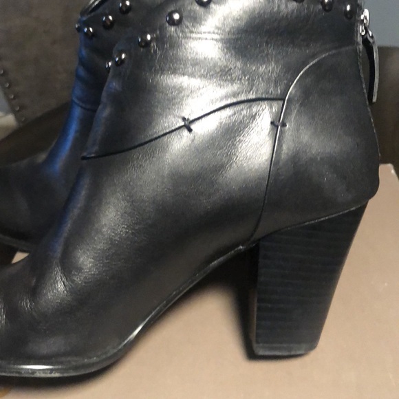 BMakowsky bootie - Picture 9 of 10